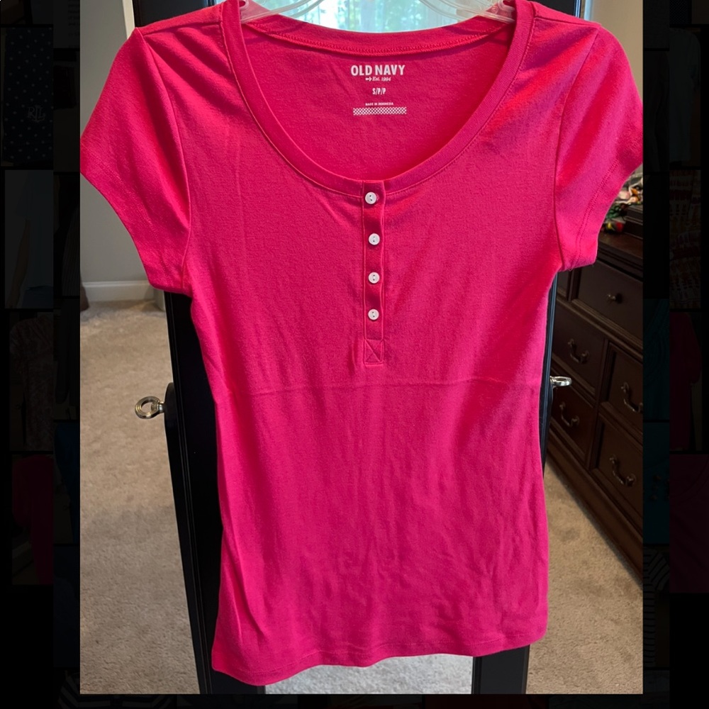 Old Navy Petite S Pink Blouse, Buttons On Top